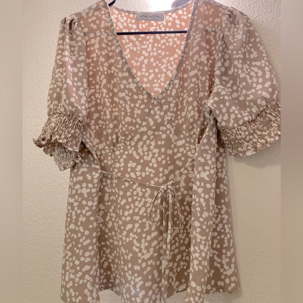 Eden in Love Honolulu Hawaii V-neck Sweetheart Short Sleeve Top Blouse L